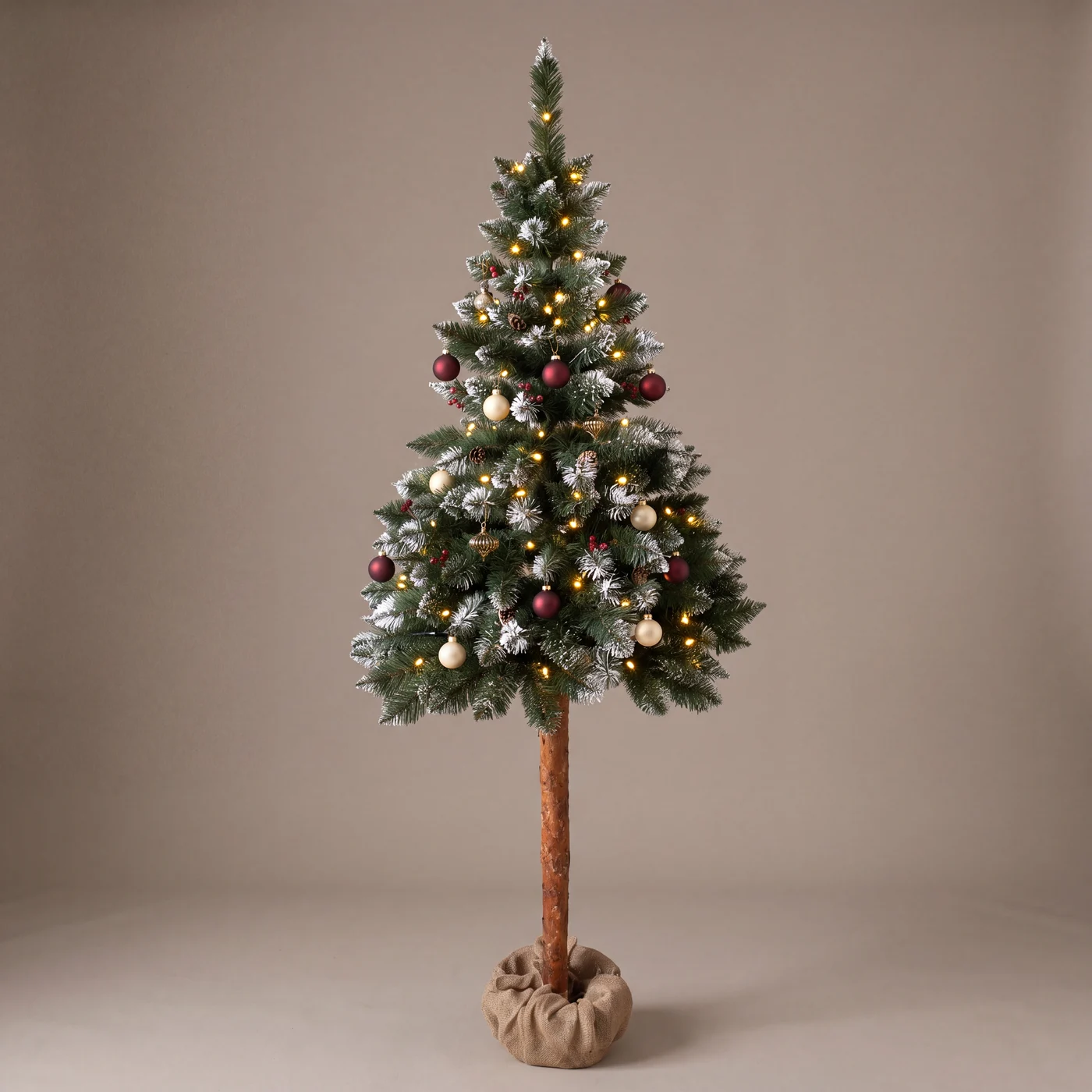 Brad artificial pe buturugă Elite cu fructe decorative — poza 2